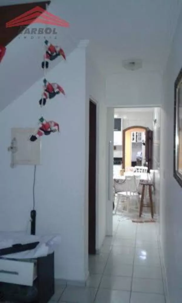 Casa à venda com 3 quartos, 155m² - Foto 1