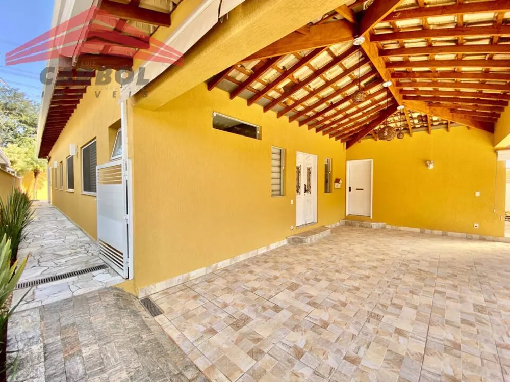 Casa de Condomínio à venda com 3 quartos, 244m² - Foto 4