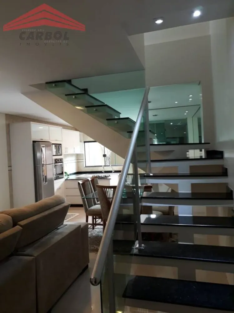 Casa, 3 quartos, 225 m² - Foto 2