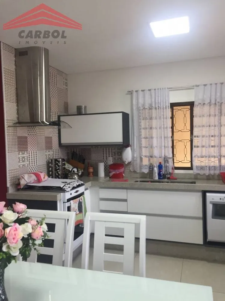 Casa, 3 quartos, 200 m² - Foto 14