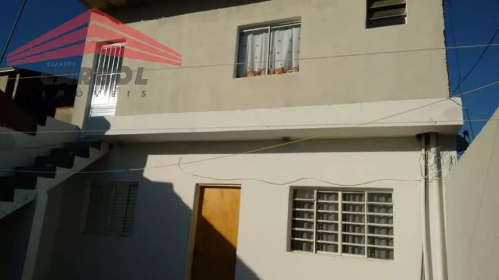 Casa à venda com 4 quartos, 167m² - Foto 1