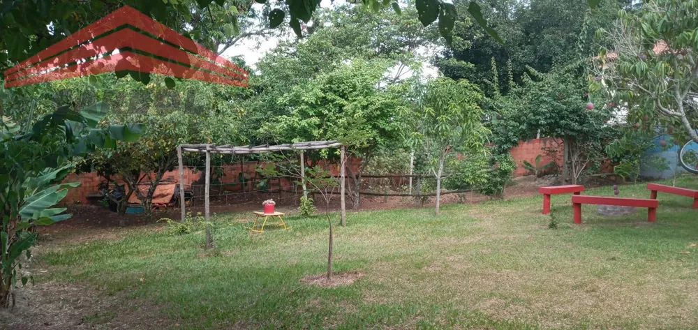 Fazenda à venda com 3 quartos, 225m² - Foto 2