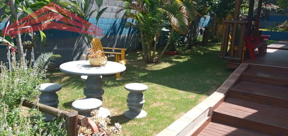 Chácara, 3 quartos, 1200 m² - Foto 1