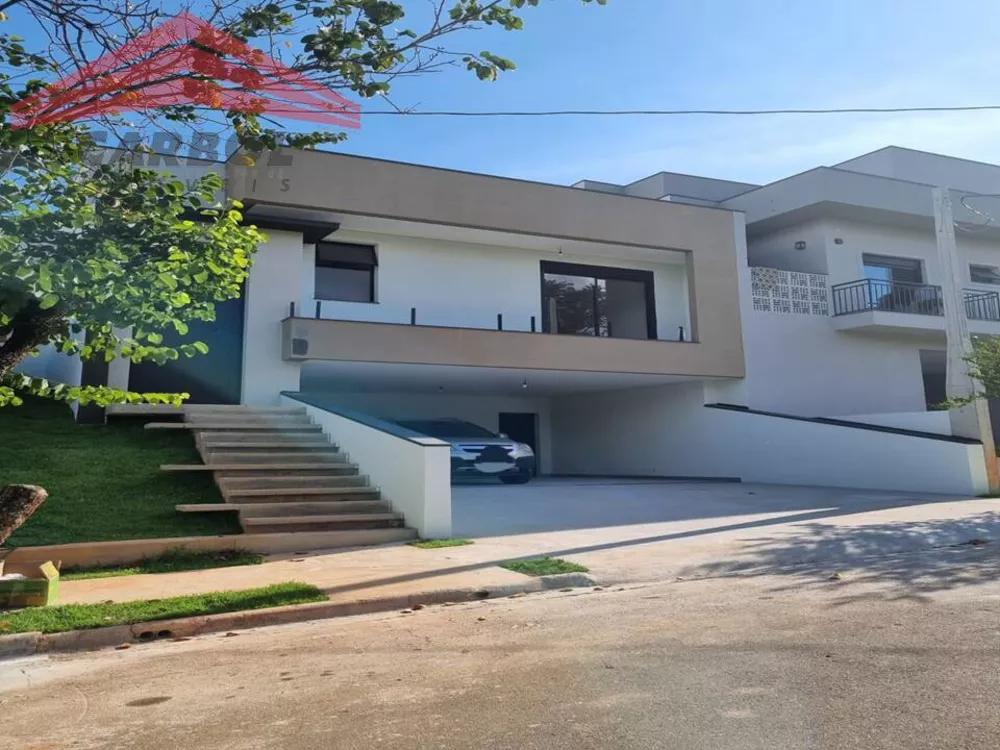 Casa de Condomínio à venda com 4 quartos, 200m² - Foto 1