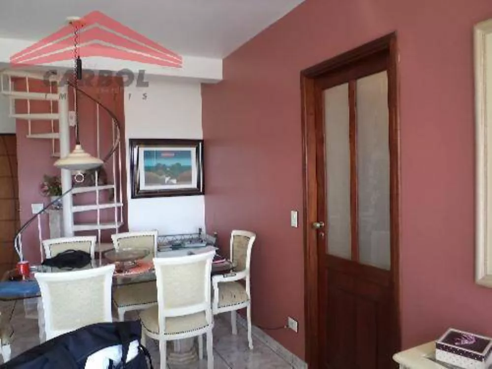 Apartamento à venda com 3 quartos, 140m² - Foto 2