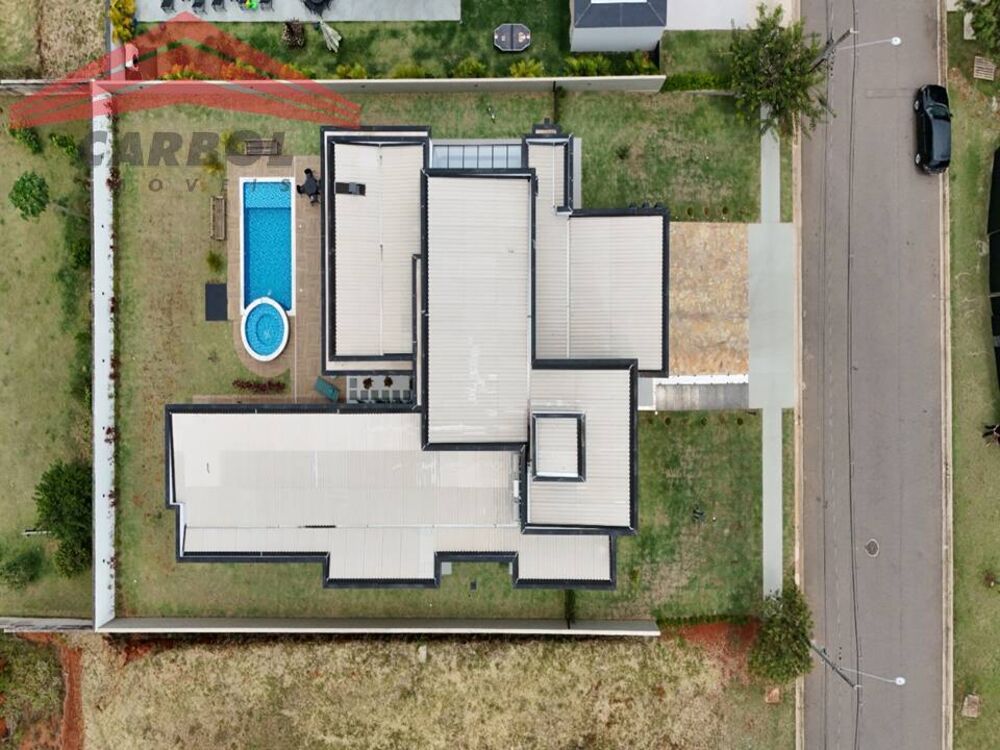 Casa de Condomínio à venda com 3 quartos, 340m² - Foto 4