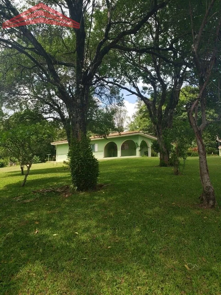 Fazenda à venda com 3 quartos, 324m² - Foto 1