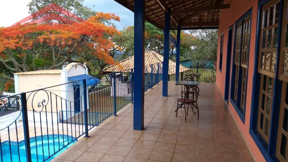 Fazenda à venda com 3 quartos, 785m² - Foto 2