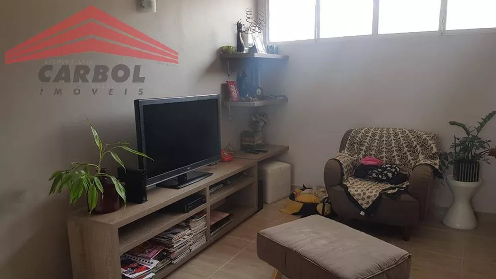 Casa à venda com 3 quartos, 300m² - Foto 2