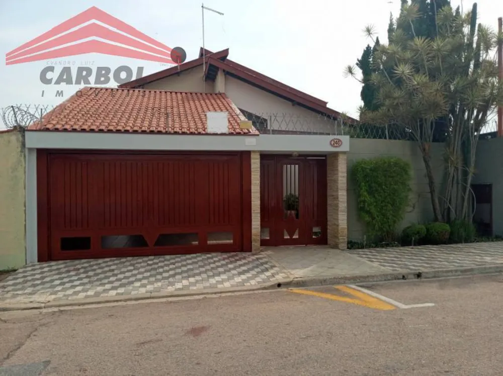 Casa, 4 quartos, 227 m² - Foto 1