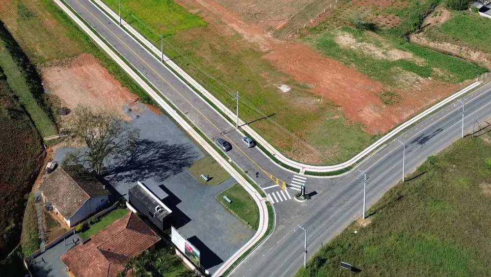 Loteamento e Condomínio, 330 m² - Foto 1