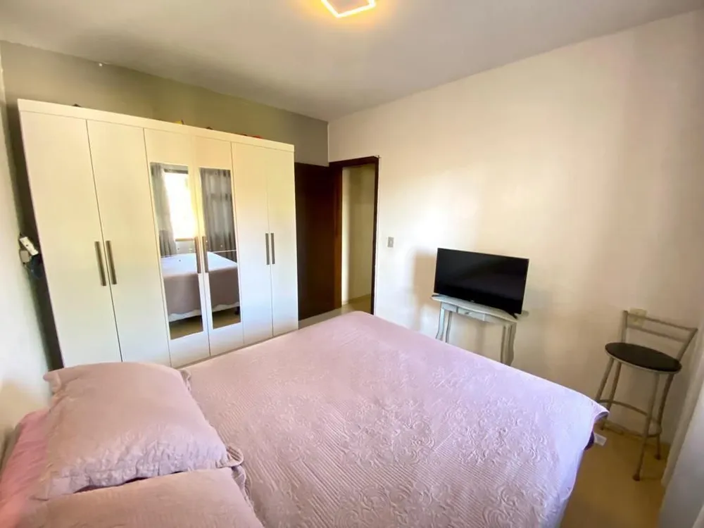 Casa, 4 quartos, 250 m² - Foto 2