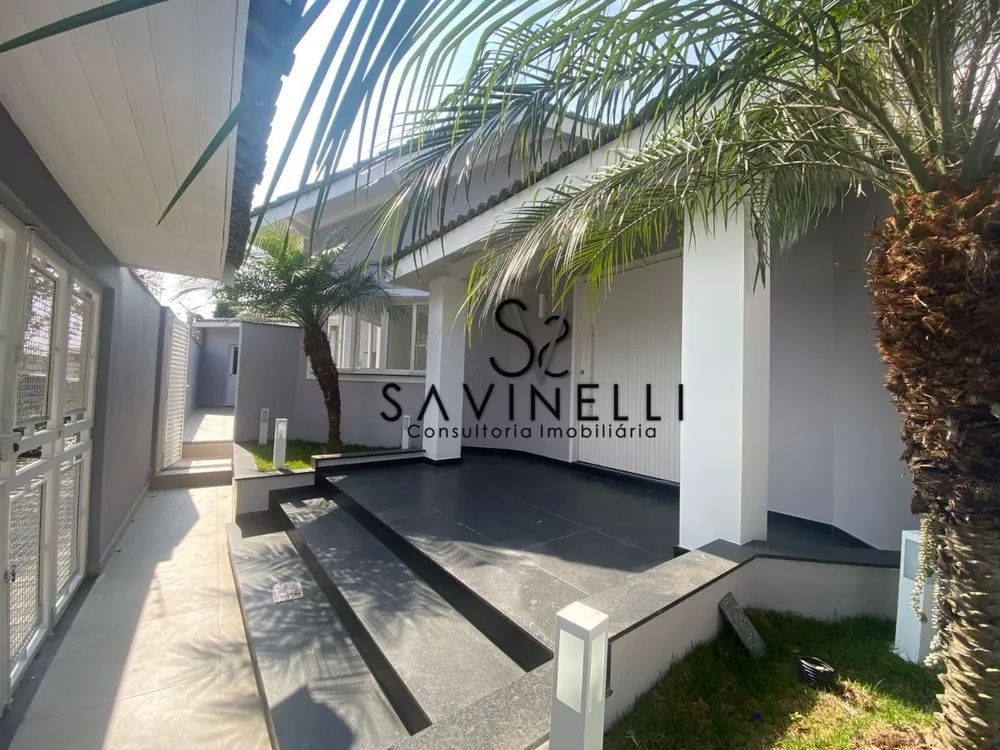 Casa, 4 quartos, 280 m² - Foto 1