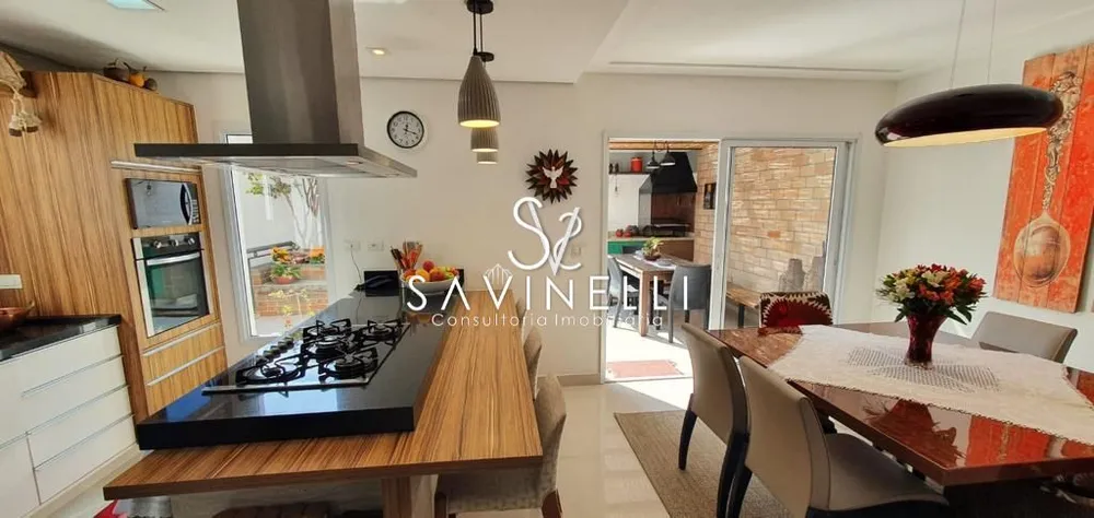 Sobrado, 3 quartos, 240 m² - Foto 1