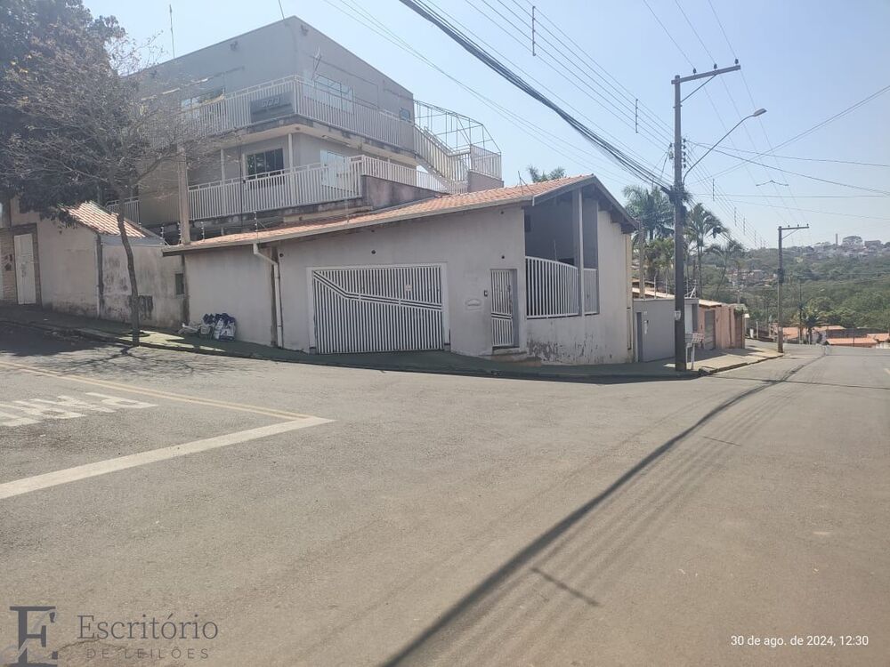Prédio Inteiro à venda com 2 quartos, 97m² - Foto 1