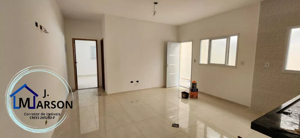 Casa à venda com 2 quartos, 90m² - Foto 4