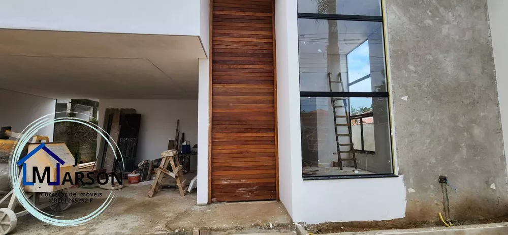 Casa à venda com 3 quartos, 166m² - Foto 2