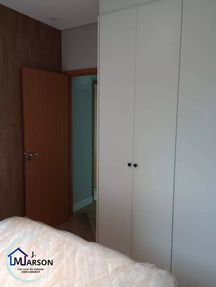 Apartamento à venda com 2 quartos, 70m² - Foto 4