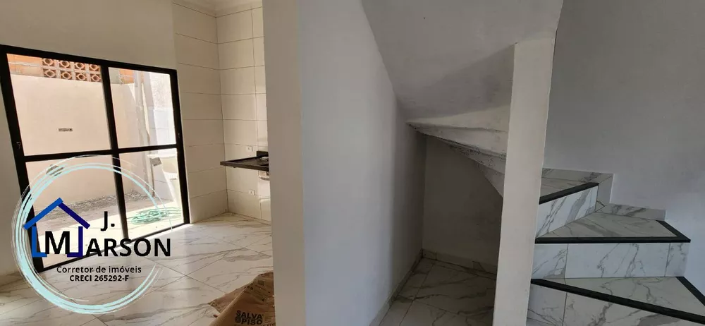 Casa à venda com 2 quartos, 80m² - Foto 8