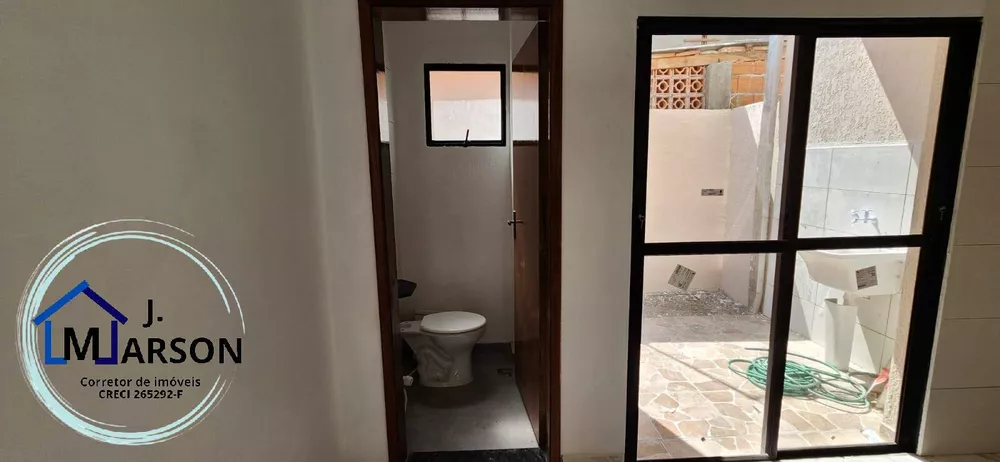 Casa à venda com 2 quartos, 80m² - Foto 6