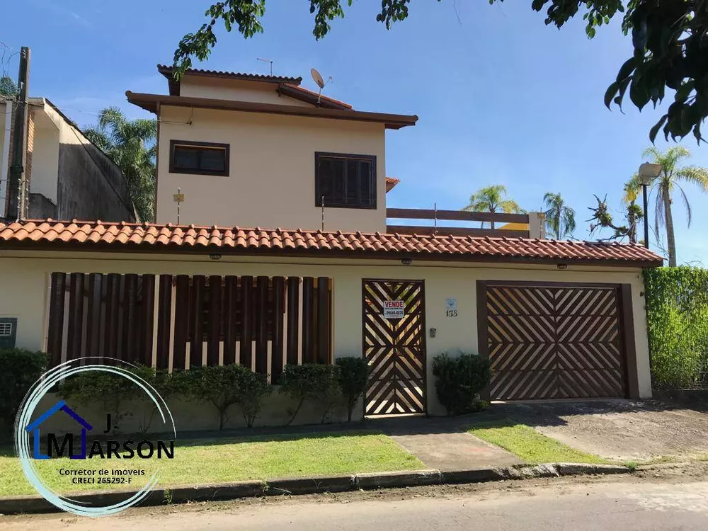 Sobrado à venda com 3 quartos, 249m² - Foto 1