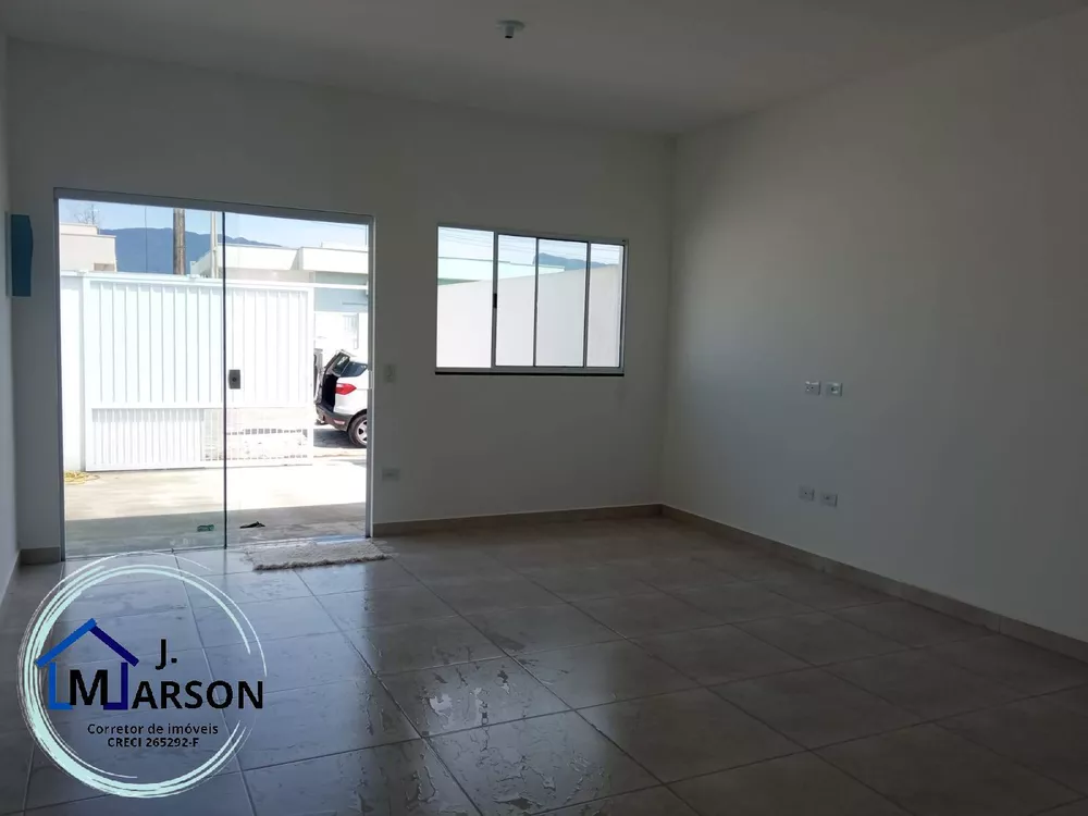 Casa à venda com 2 quartos, 78m² - Foto 4