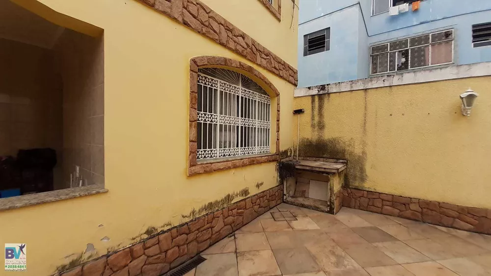 Casa, 3 quartos, 243 m² - Foto 1
