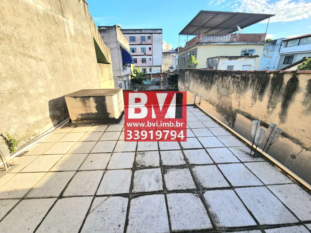 Casa à venda com 2 quartos, 160m² - Foto 1