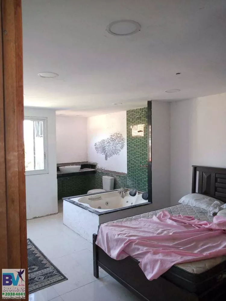 Casa, 6 quartos, 230 m² - Foto 2