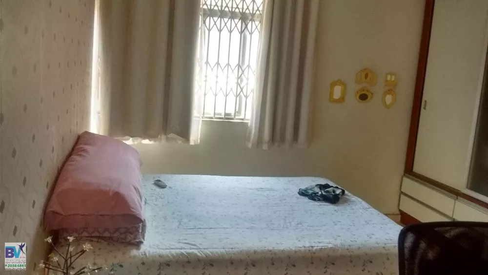 Casa, 4 quartos, 276 m² - Foto 2