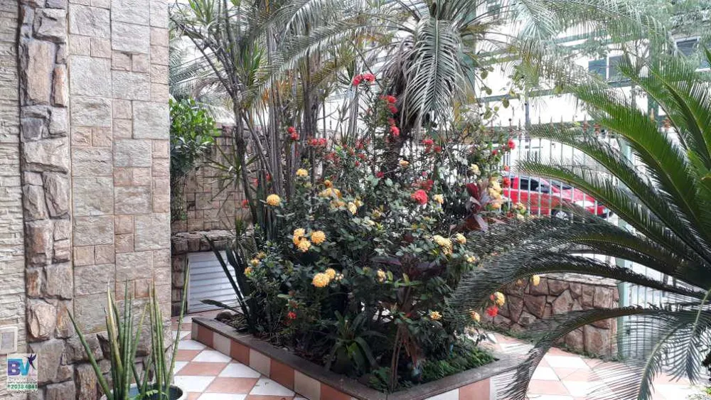 Casa, 6 quartos, 330 m² - Foto 2