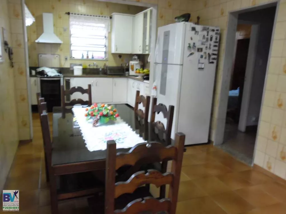 Casa, 4 quartos, 270 m² - Foto 10