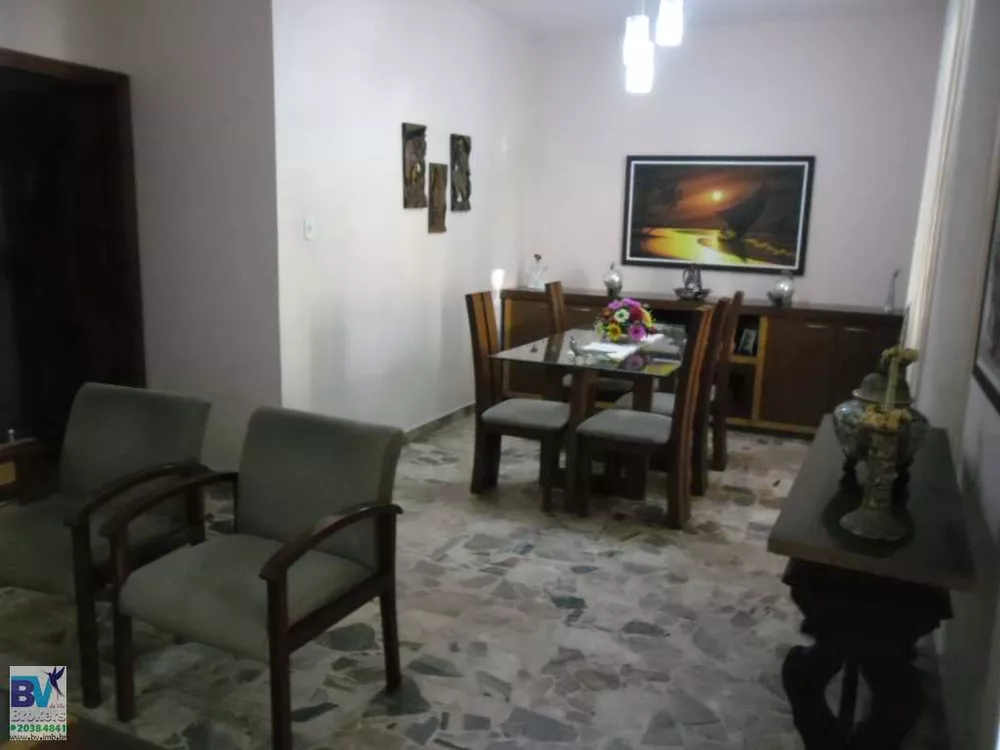 Casa, 4 quartos, 270 m² - Foto 16