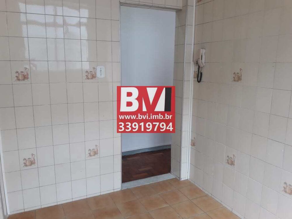 Apartamento à venda com 3 quartos, 78m² - Foto 2