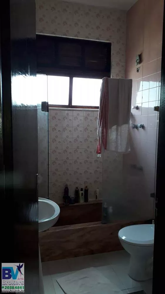 Casa, 4 quartos, 190 m² - Foto 1