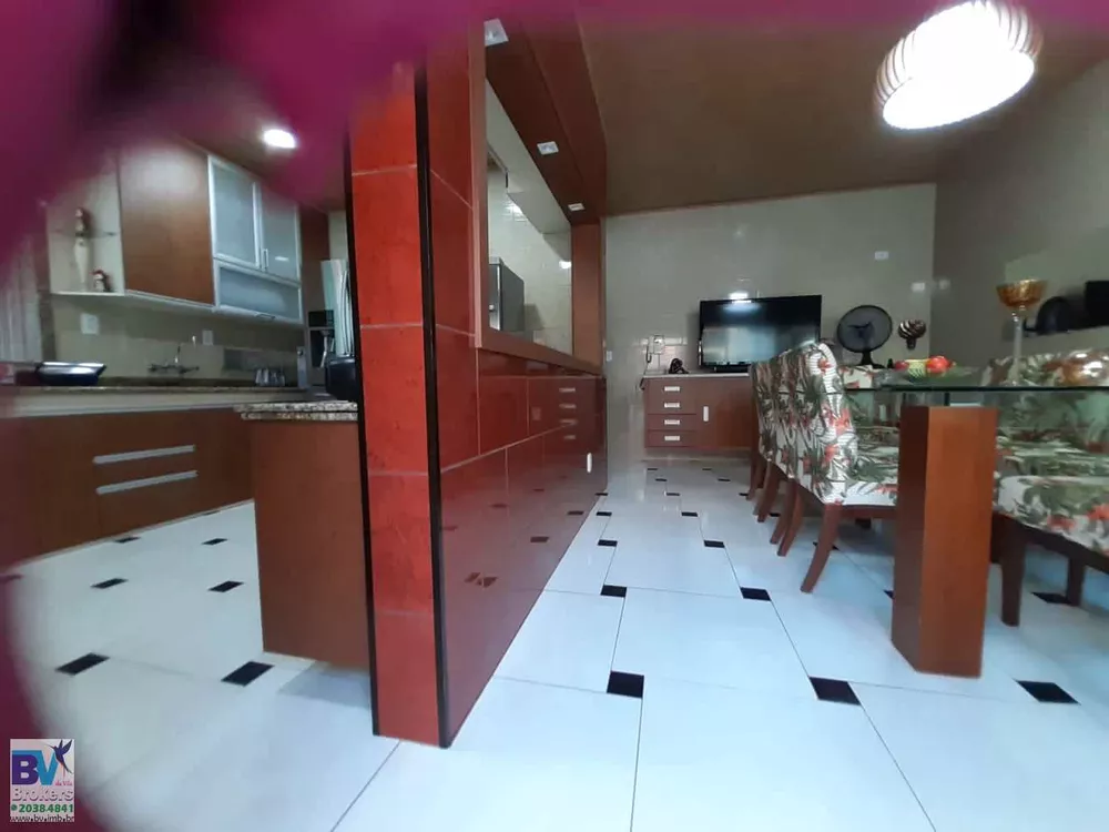 Casa, 3 quartos, 205 m² - Foto 16