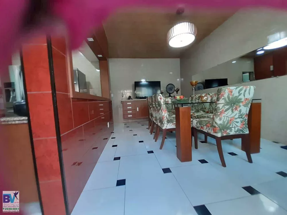 Casa, 3 quartos, 205 m² - Foto 14