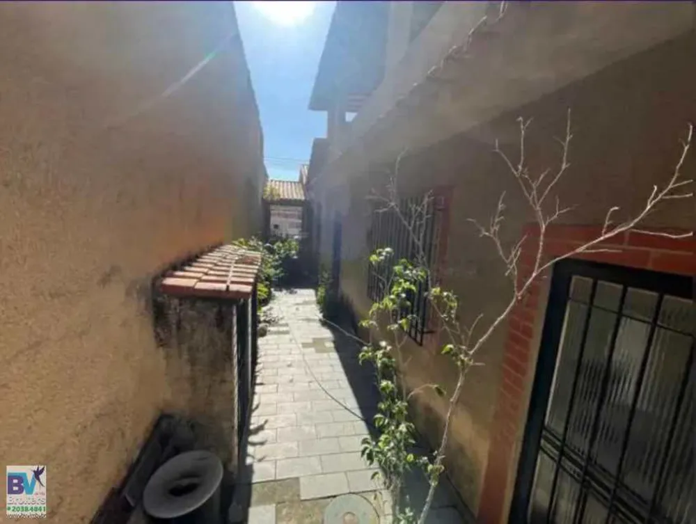 Casa, 4 quartos, 240 m² - Foto 18