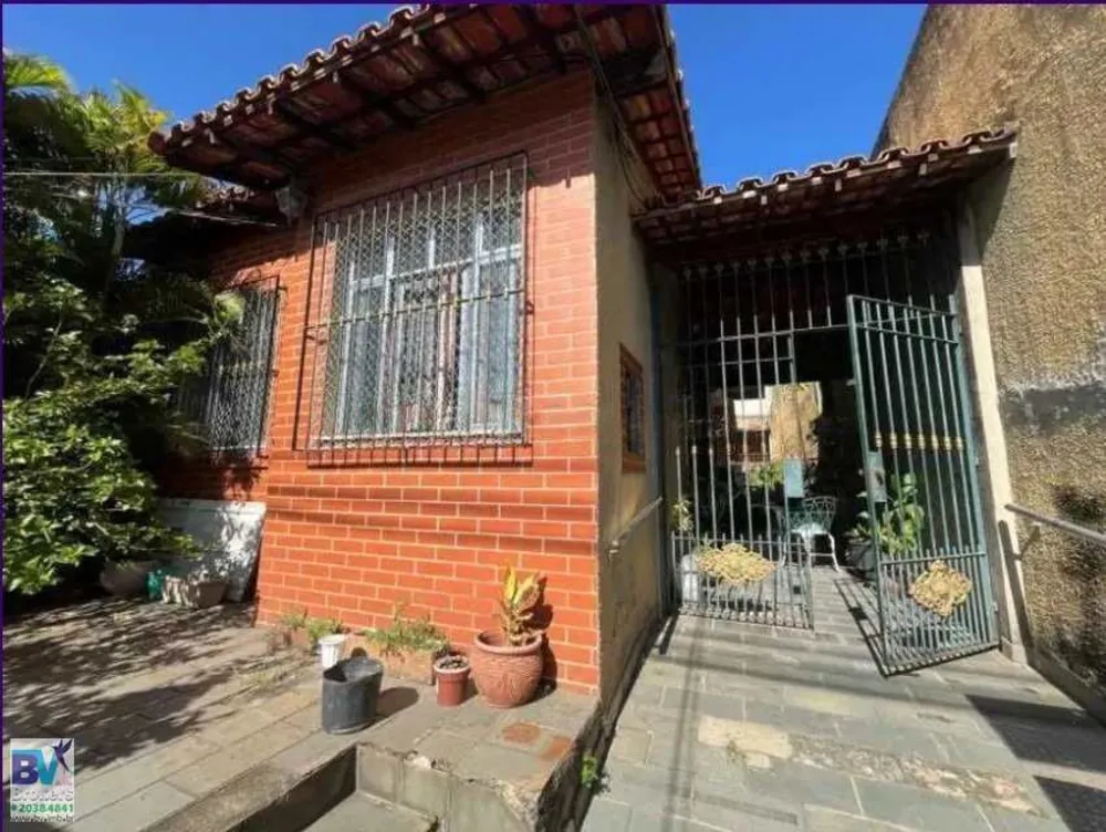 Casa, 4 quartos, 240 m² - Foto 1