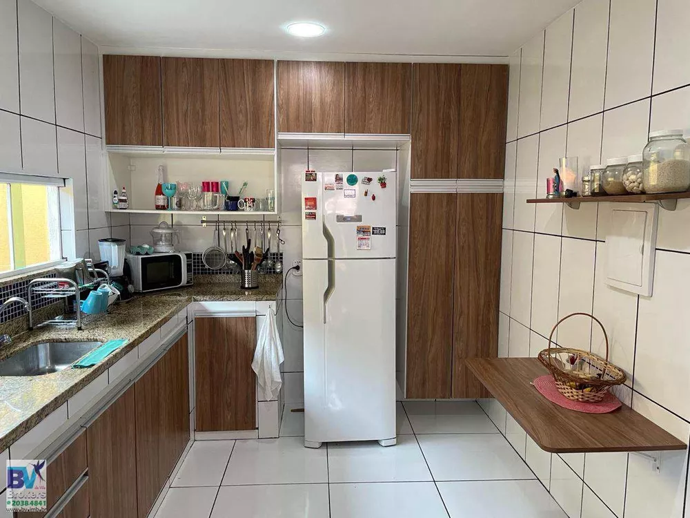 Casa, 3 quartos, 177 m² - Foto 1