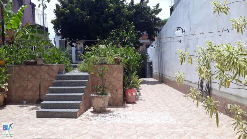 Casa, 5 quartos, 210 m² - Foto 1