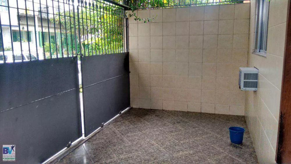 Apartamento, 3 quartos, 100 m² - Foto 2