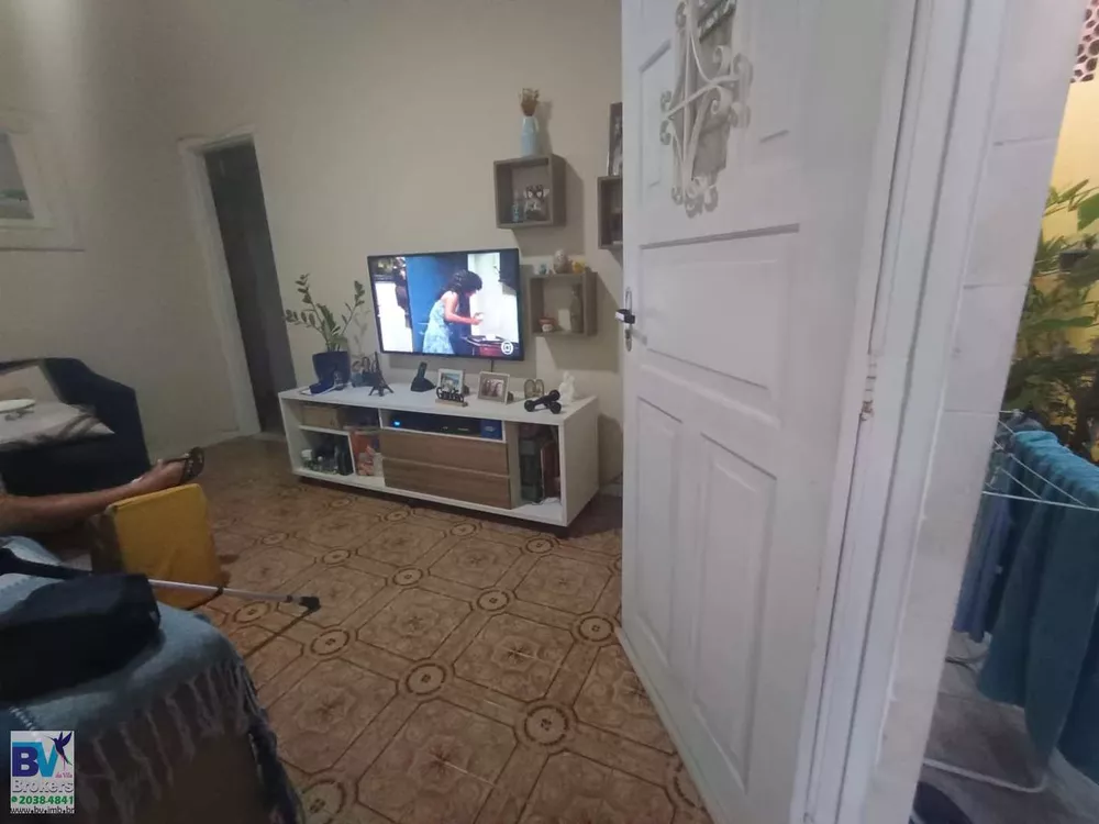 Casa, 4 quartos, 220 m² - Foto 1