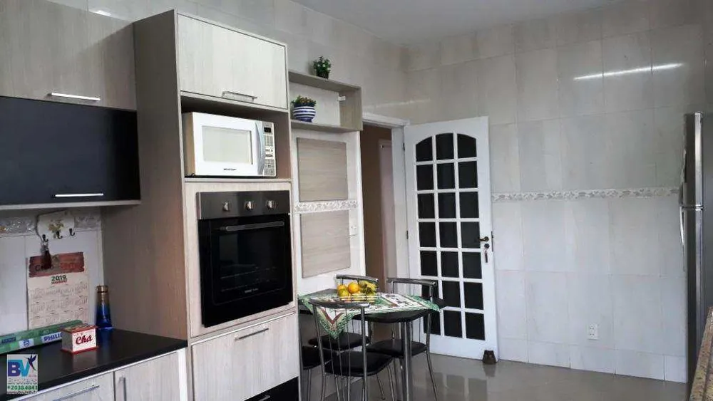 Casa, 3 quartos, 220 m² - Foto 28