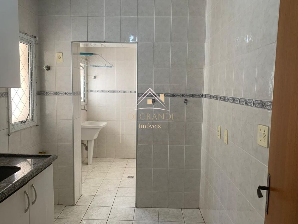 Apartamento à venda com 3 quartos, 73m² - Foto 4