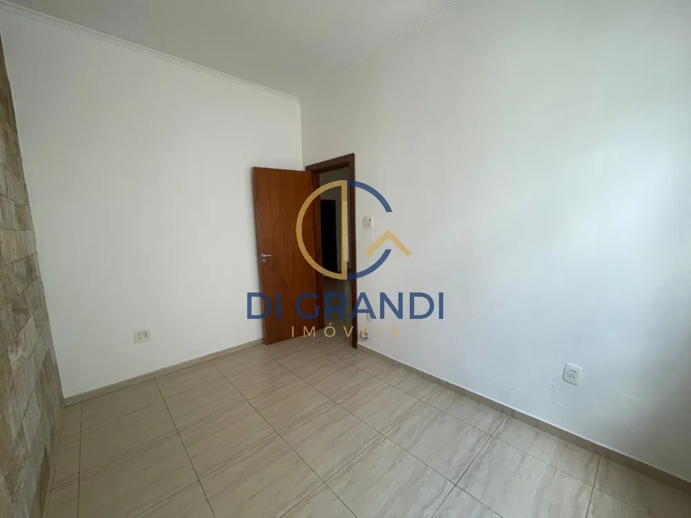 Casa, 2 quartos, 224 m² - Foto 4
