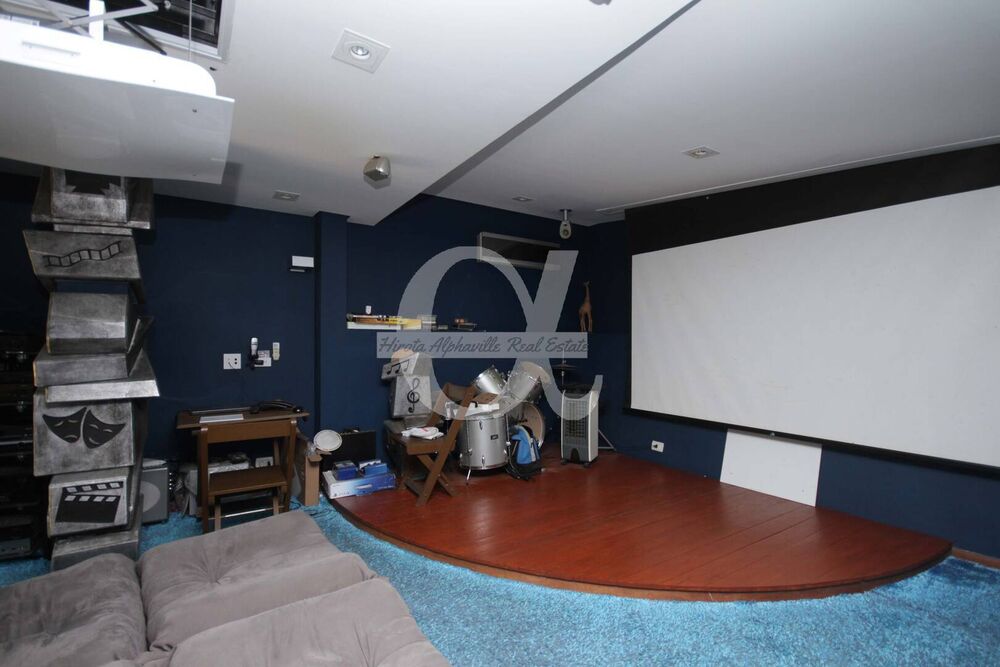 Casa, 7 quartos, 1600 m² - Foto 8