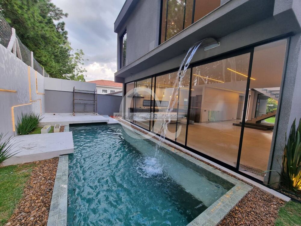 Casa, 4 quartos, 330 m² - Foto 2