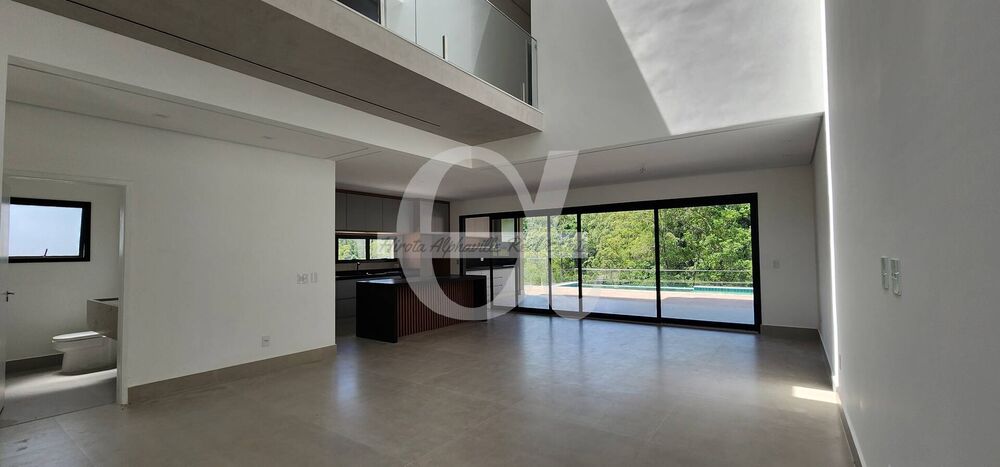 Casa à venda com 4 quartos, 385m² - Foto 2