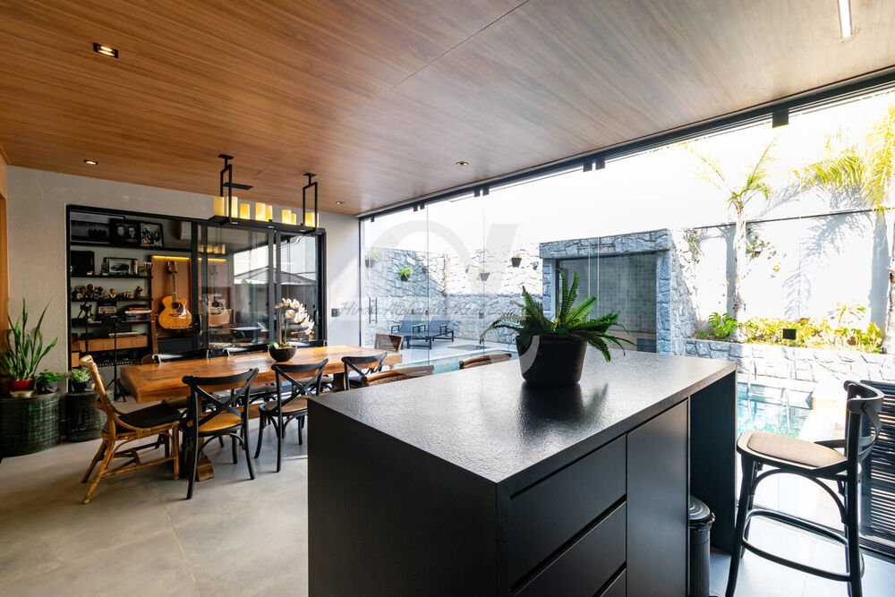 Casa à venda com 5 quartos, 370m² - Foto 3